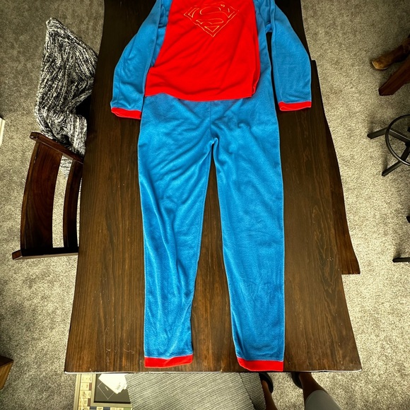 Men’s Superman Onesie Size Large - Picture 2 of 2